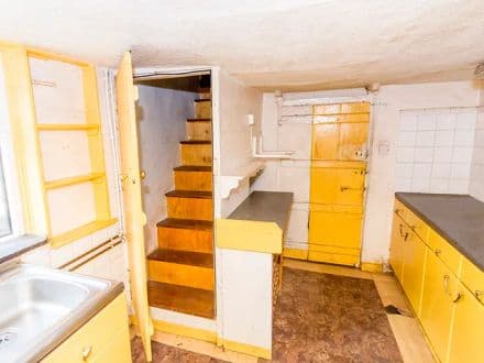 Cottage in need of Refurbishment - Mass Potential - Husbands Bosworth (LE17)