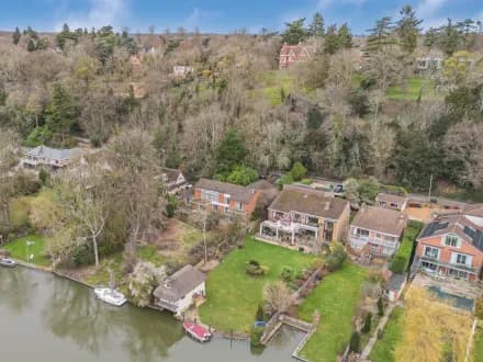 149 The Warren, Caversham, Reading