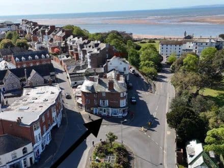 MIXED RESIDENTIAL AND COMMERCIAL INVESTMENT OPPORTUNITY