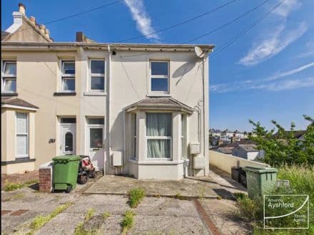 2-BED MAISONETTE FOR MODEST IMPROVEMENT