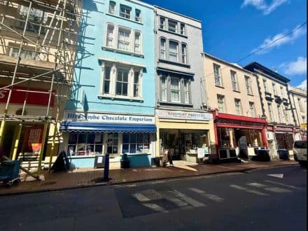 Third Floor Apartment - Two Bedrooms - Ideal First Time/Investment Buy - Illfracombe (EX34)