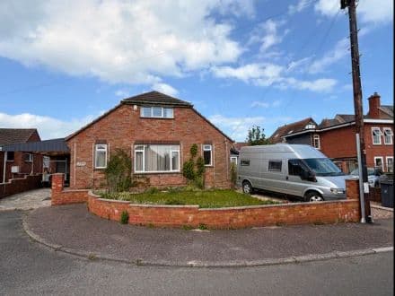 Deceptively Large Family Home in Need of Some Modernisation - Exmouth (EX8)