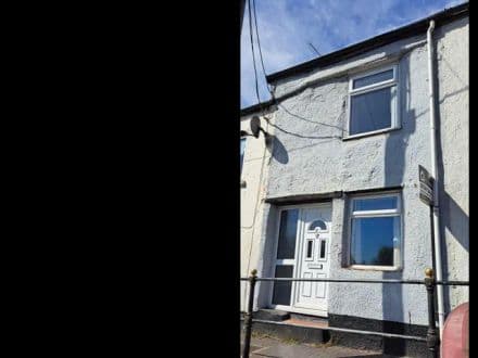 MID-TERRACE COTTAGE FOR REFURBISHMENT
