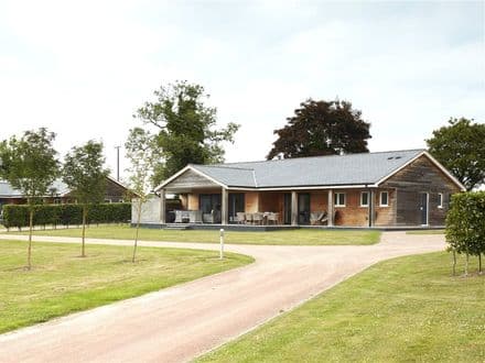 Paddock View Holiday Park, SY10 8DB