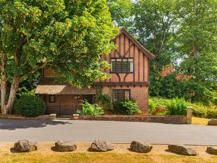 Putteridge Park, LU2 8LF