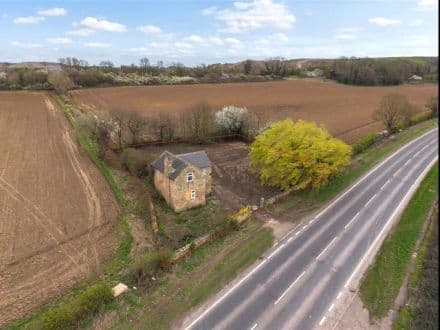 Chester Cottage, Wakefield Road, Hampole, Doncaster, DN6 7EZ