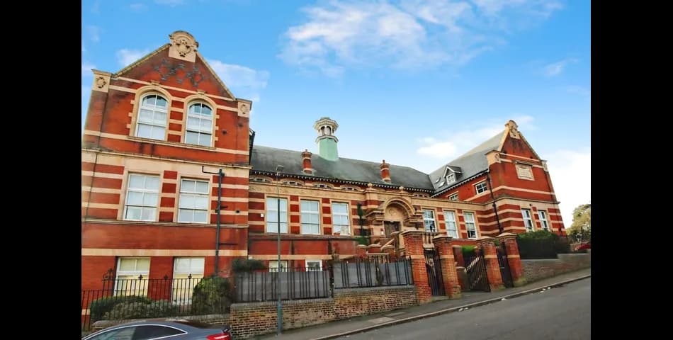 Property Image 1