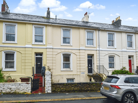 FOR SALE VIA BRADLEYS TRADITIONAL ONLINE AUCTION 12PM 15TH DECEMBER 2025