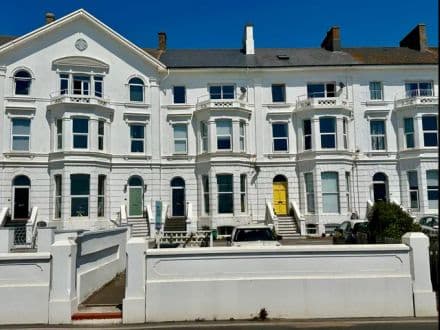 SPACIOUS MAISONETTE WITH PLANNING FOR FURTHER DEVELOPMENT