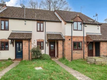 Tyndale Place, OX33 1YY